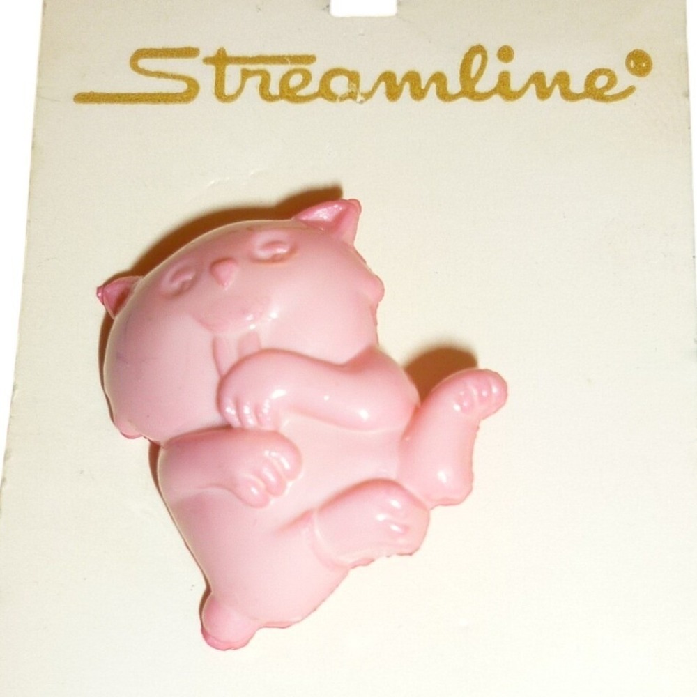 Vintage Streamline Pink Cat Novelty Button 28mm K2114 Made in Taiwan New on Card